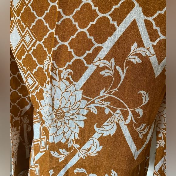 Lenni the Label Bell Sleeve Top/ Jacket - Picture 5 of 6